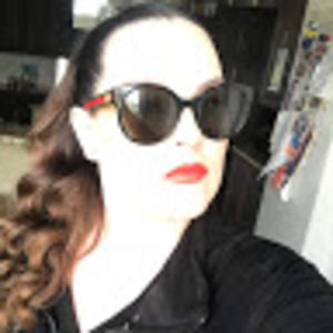 Meet your Posher, Dana